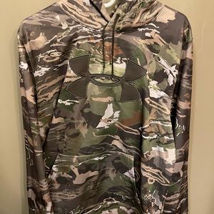 Under armor sweatshirt